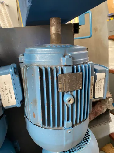 MOTOR WEG DE 10CV RPM 3510