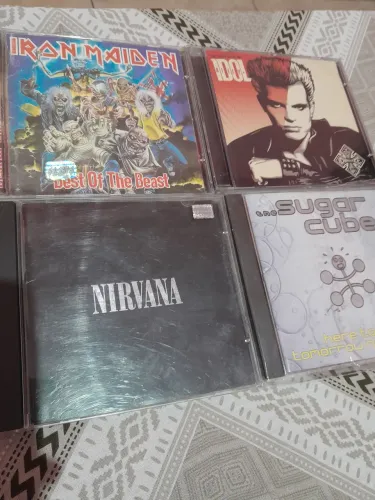 CDs Rock Nirvana Iron Maiden Biliy Idol Sugarcubes