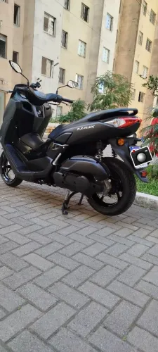 Nmax impecável