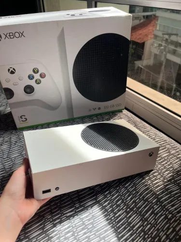 Xbox Series S + Controle Original ? Perfeito Estado