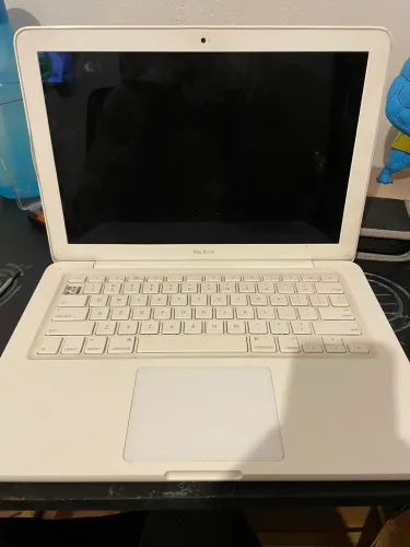 MacBook white não liga