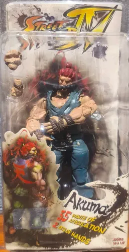 NECA STREET FIGHTER IV/AKUMA