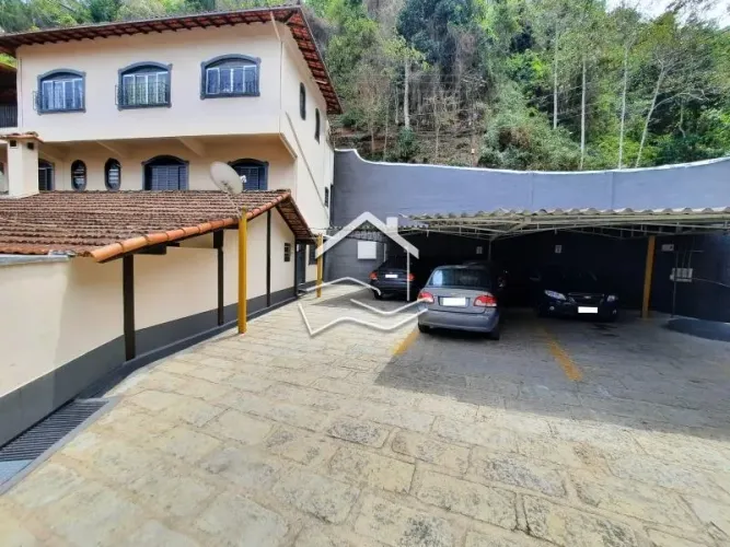 Apartamento- Petrópolis, Nogueira