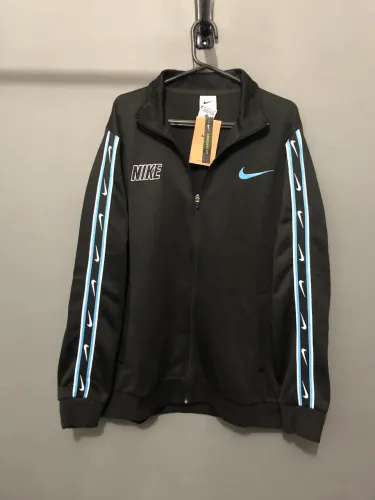 Jaqueta Nike preta tamanho G zíper full 