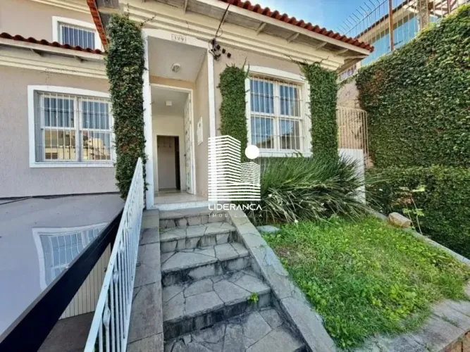 CASA 04 DORMITÓRIO NO BAIRRO CENTRO