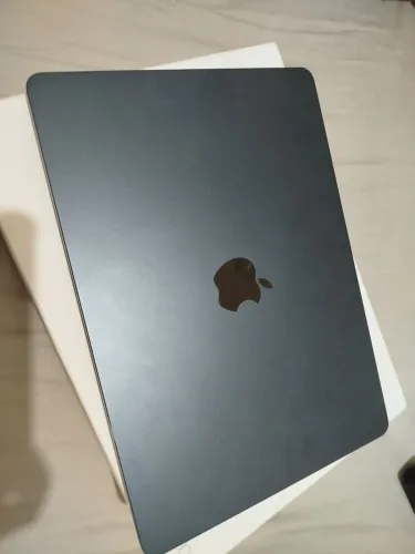 Macbook Air m4 2025 13 inch