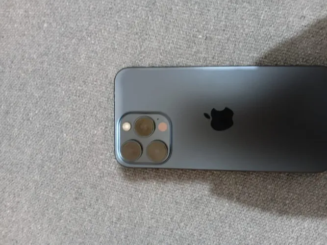 Vende-se iPhone 15 pro Max 512 