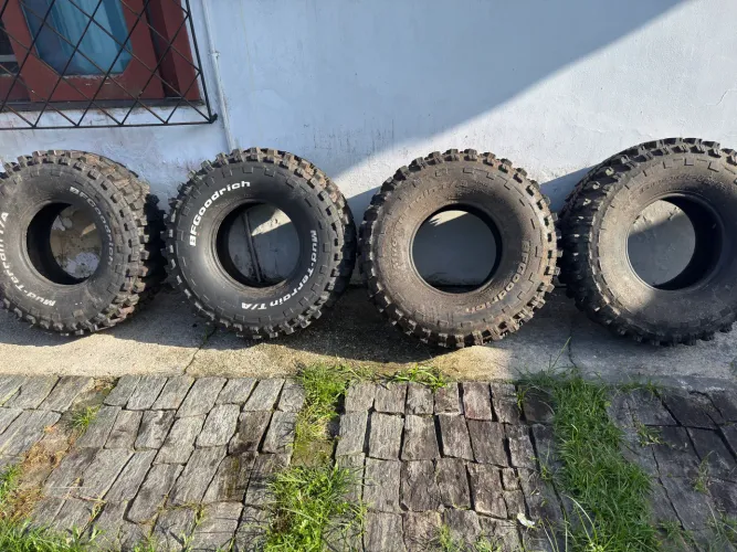 Pneus Mud BF Goodrich 33x12,5xR15