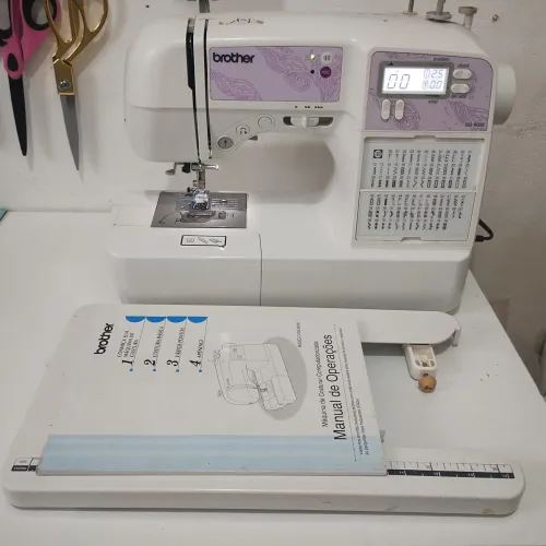 Máquina de costura Brother sq9000