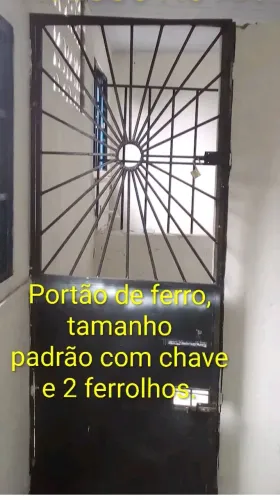 Portão de ferro 2,10 x 0,80