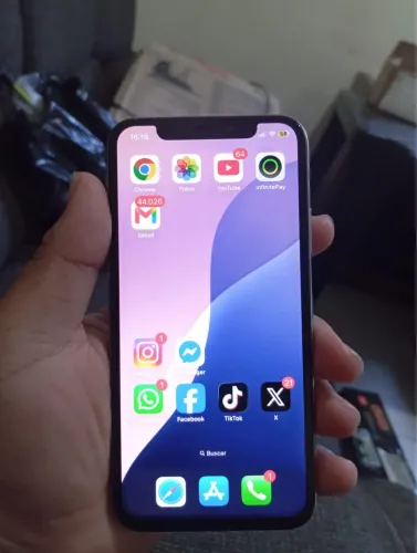 iPhone XS