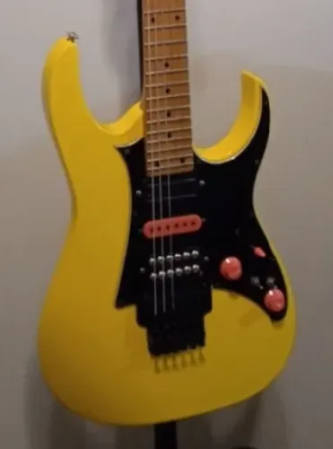 Guitarra Ibanez rara (SOMENTE VENDA)