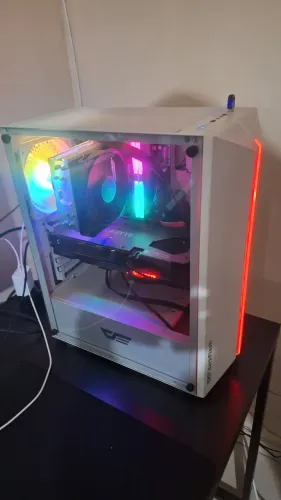 Pc gamer ryzen 5500, ram 16 gb, placa de vídeo RX 7600 8gb