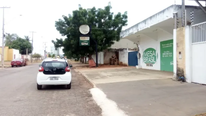 Alugo salão comercial  (110m2) + terreno (640m2) localizado na ACNO 11, conjunto 1, lote 3