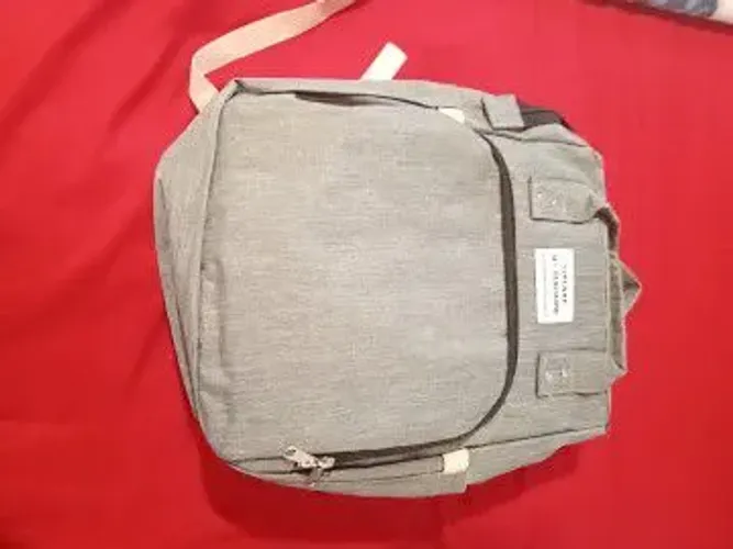 Vendo bolsa vira berço nova