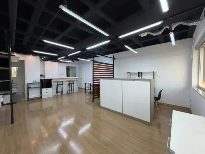 Excelente sala comercial para locação no condomínio Omega Office Place