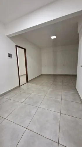 Alugo apartamento de 1 quarto bem grande no Riacho Fundo 2