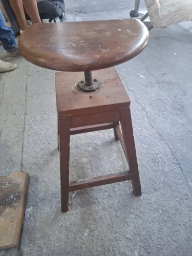 Banqueta antiga madeira
