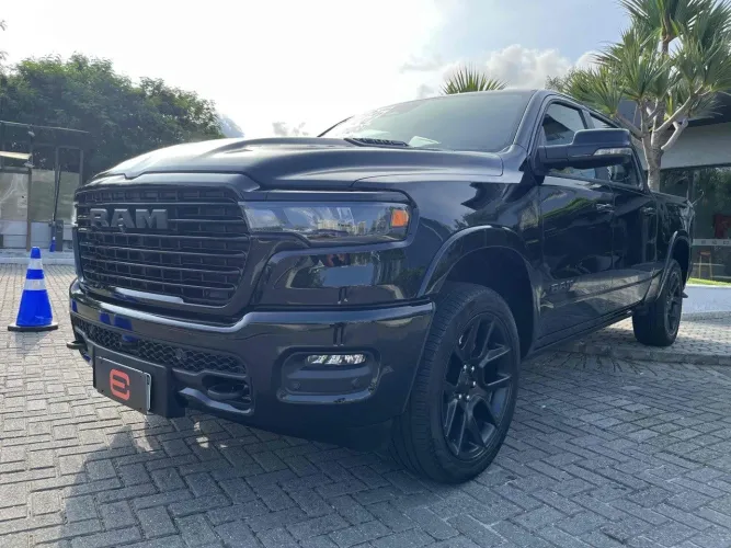 Ram 1500 Laram. Night ED. Bi-TB 3.0 4X4 Aut. 2025