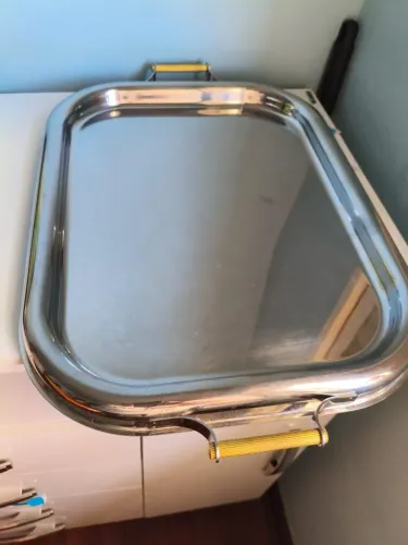 Bandeja em aço inox quadrada