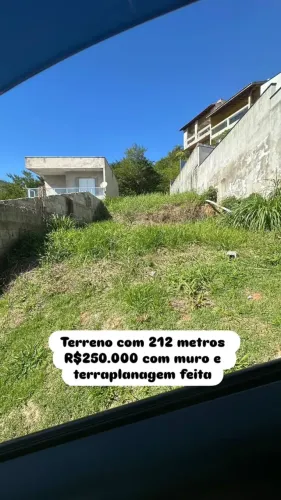 Terreno com 212 metros quadrados em Colina Maria Luíza (Jordanésia) - Cajamar - SP