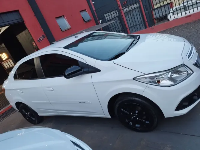 Chevrolet Prisma Sed. LT 1.0 8V Flexpower 4P 2015