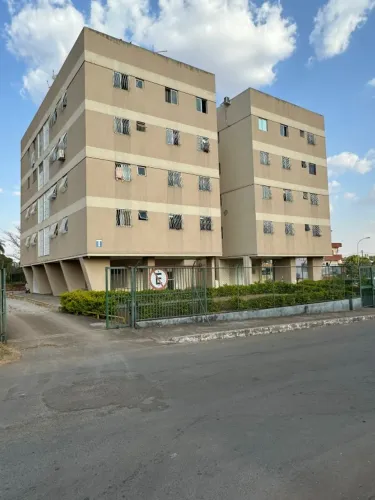 Alugo Apartamento quadra 5 bloco T- Vila Buritis