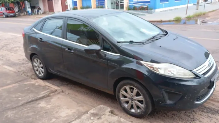 Ford Fiesta SE 1.6 16V Flex 5P 2011