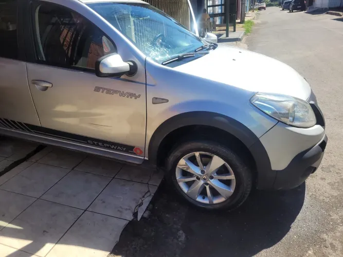 Renault Sandero Stepway Hi-flex 1.6 16V 5P 2012