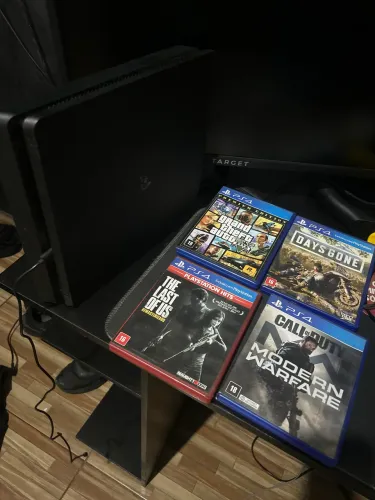 Ps4 slim 1tb