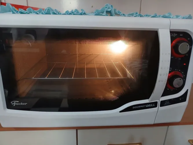 Forno elétrico Fischer, 50 litros, 58x46, vendo 350,00