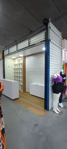 Vendo box duplo de esquina centro fashion setor azul