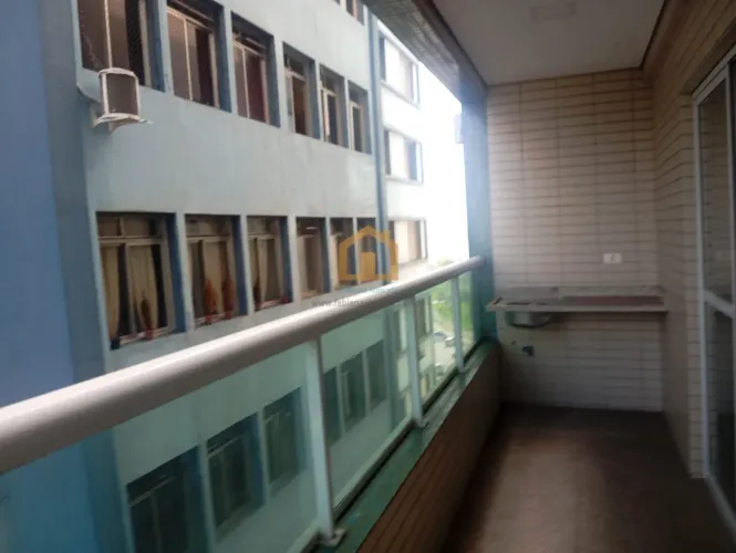 Apartamento 2 dormitórios, sendo 1 suíte à venda no bairro Itararé - São Vicente/SP
