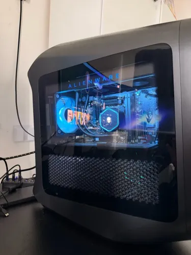 PC Gamer Alienware Aurora R15 Core i9 + RTX 4070ti 12GB