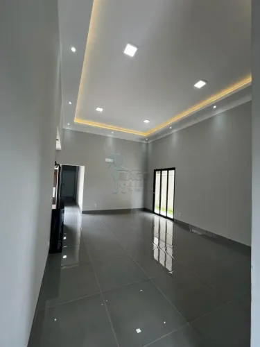 Casa alto padrão no condomínio Veneza em Brodowski.