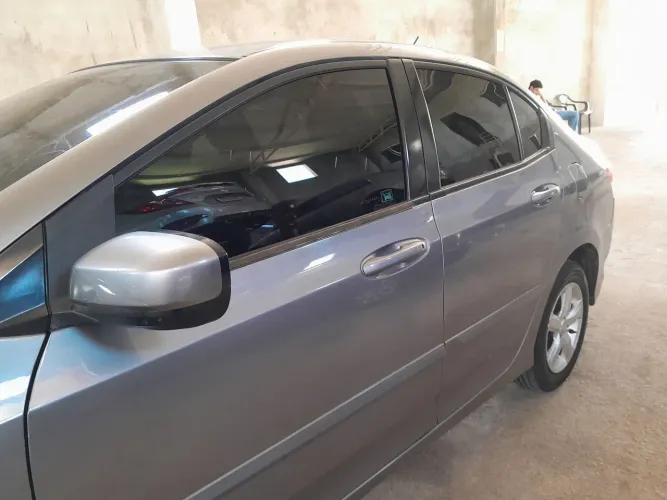 Vendo honda city automático direção elétrica em ótimo estado, revisado.