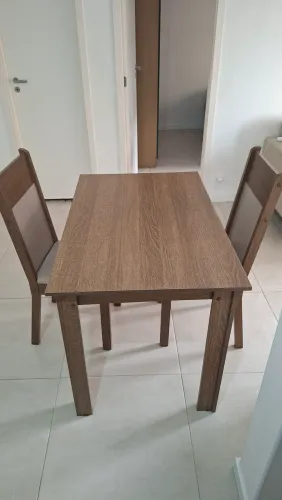 Mesa de Madeira, 2 cadeiras 100m x 70m