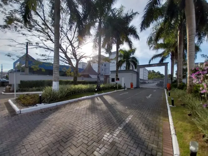 Aluga-se apartamento semi-mobiliado no Vila Nova