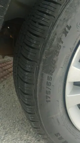4 pneus zeros 