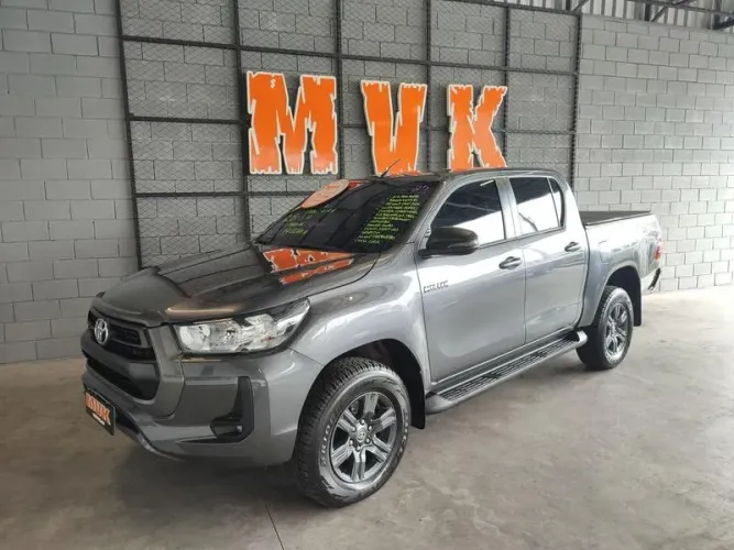 Toyota Hilux CD SR 4X4 2.8 TDI Diesel Aut. 2025