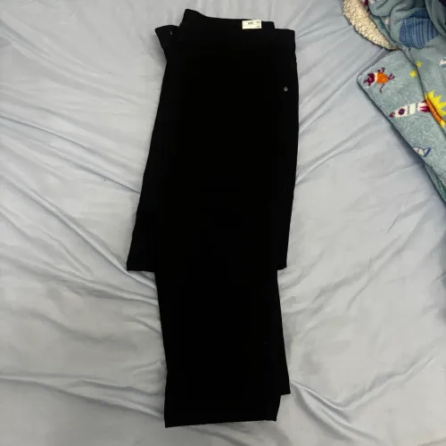 Calça jeans nova tamanho 16