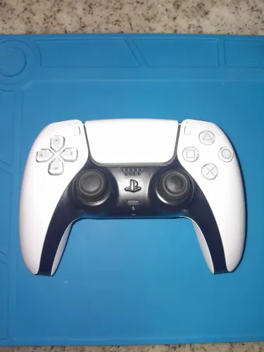 DualSense PS5
