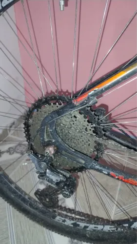 VENDO MTB GTS M1 ARO 29 - TAM 19 - SLX + CUBO LOTUS