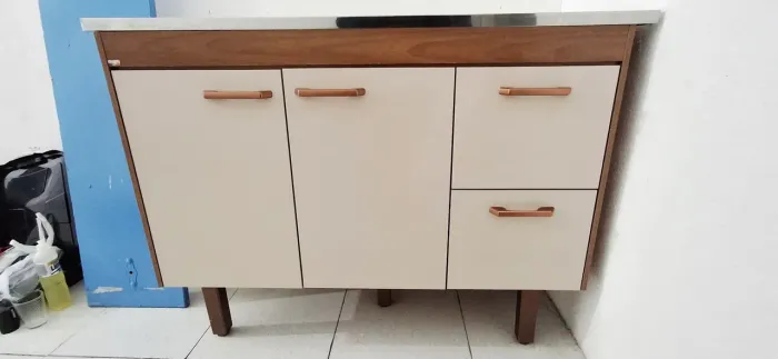 PIA INOX COM GABINETE DE MADEIRA