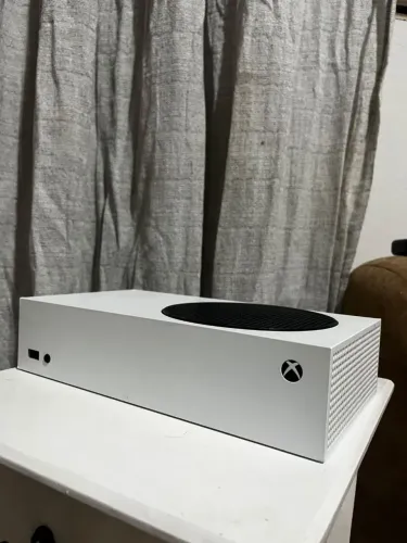 Xbox séries S (Leia o anúncio)