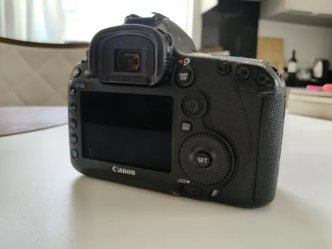 Câmera Digital Cânon 5D Mark III