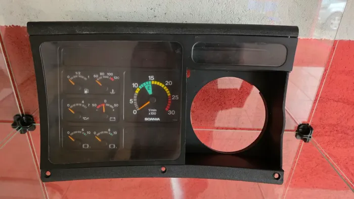 Painel de instrumentos do Scania 124 
