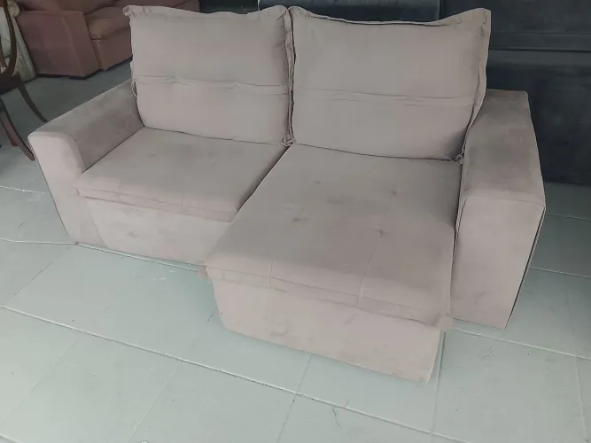 Sofá retrátil e reclinável