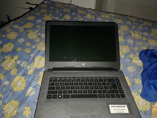 Vendo notebook (com defeito)