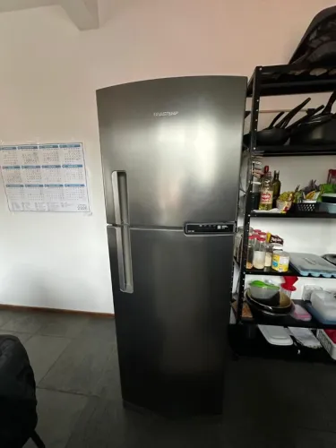 Geladeira Brastemp Frost Free Duplex 375l Inox modelo BRM44H